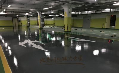 ‌旧地面翻新方案：阜康环氧地坪涂层覆盖混凝土裂缝修复技术